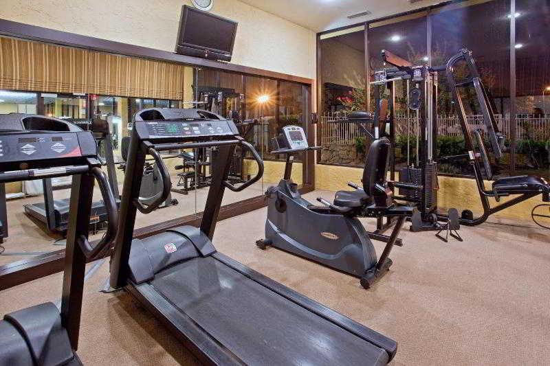 Crowne Plaza Suites Houston - Near Sugar Land Εξωτερικό φωτογραφία