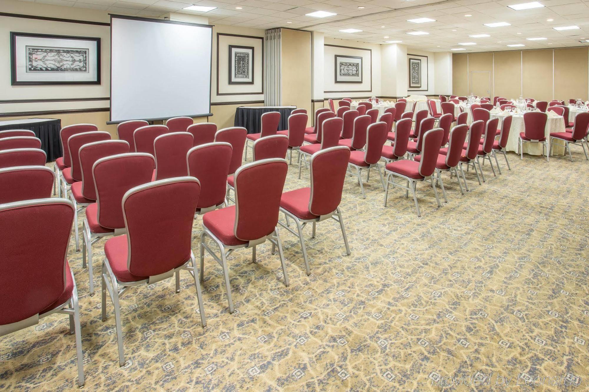 Crowne Plaza Suites Houston - Near Sugar Land Εξωτερικό φωτογραφία