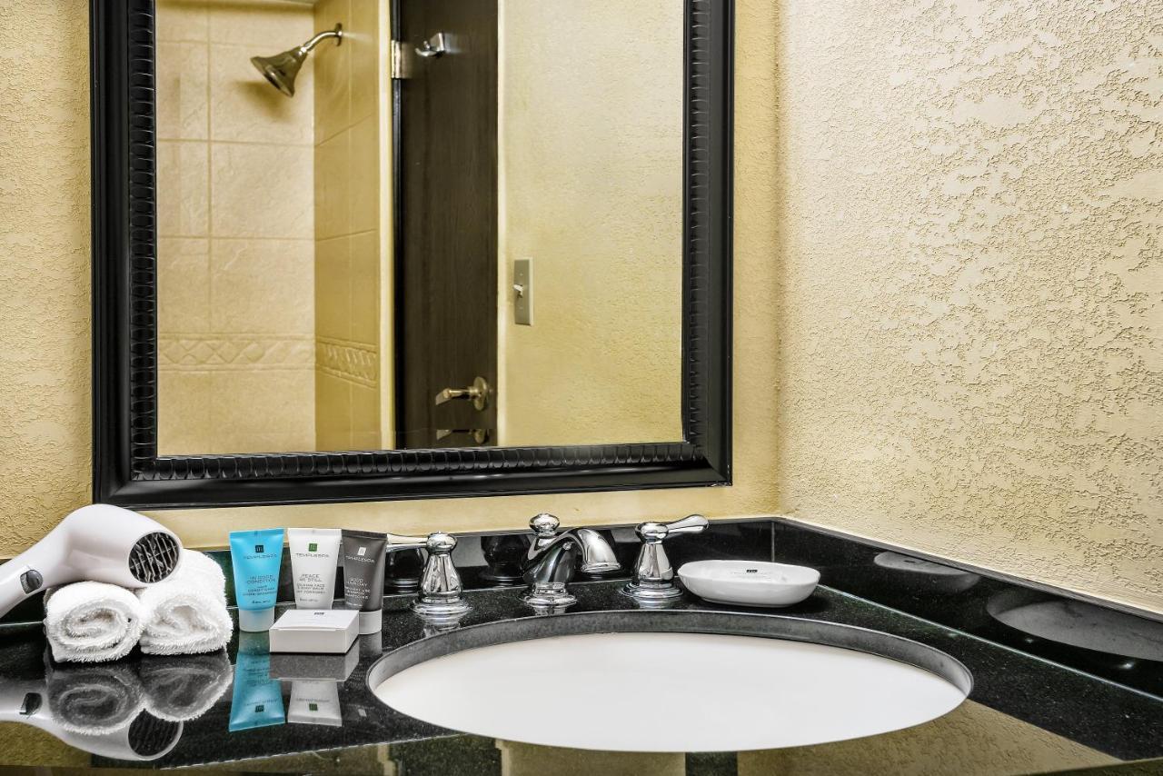 Crowne Plaza Suites Houston - Near Sugar Land Δωμάτιο φωτογραφία